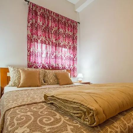 Nikola Pleasure * Podgorica